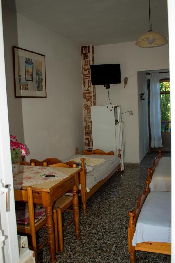 Efterpi Aggeli Apartman Loutrópolis Thermís Kültér fotó