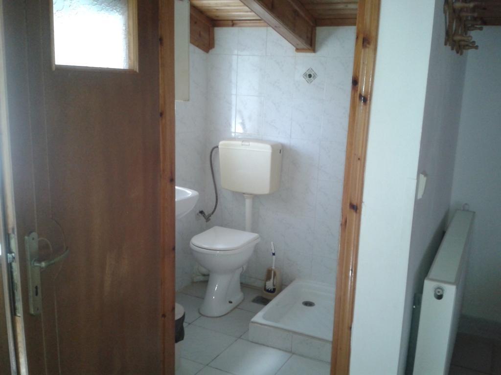 Efterpi Aggeli Apartman Loutrópolis Thermís Szoba fotó